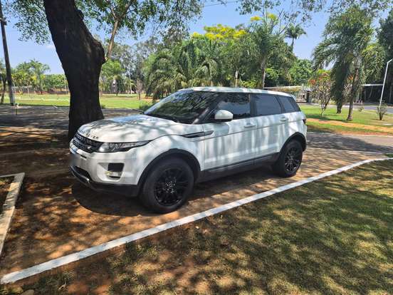 LAND ROVER-RANGE ROVER EVOQUE-2.0 PURE 4WD 16V GASOLINA 4P AUTOMÁTICO LAND ROVER-RANGE ROVER EVOQUE-2014