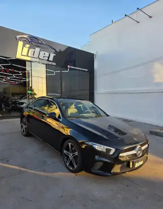 MERCEDES-BENZ-A 200-2019