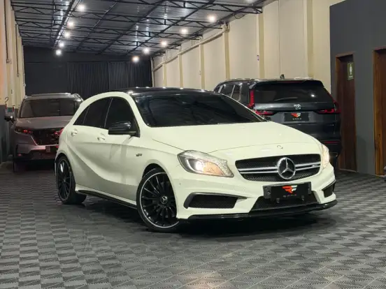 MERCEDES-BENZ-A 45 AMG-2.0 16V TURBO GASOLINA 4P AUTOMATIZADO MERCEDES-BENZ-A 45 AMG-2014