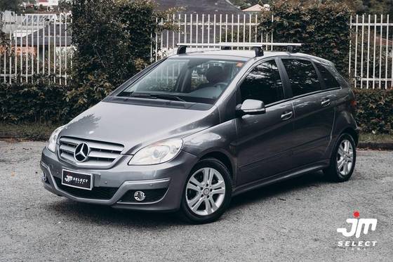 MERCEDES-BENZ B 180 1.7 8V GASOLINA 4P AUTOMÁTICO