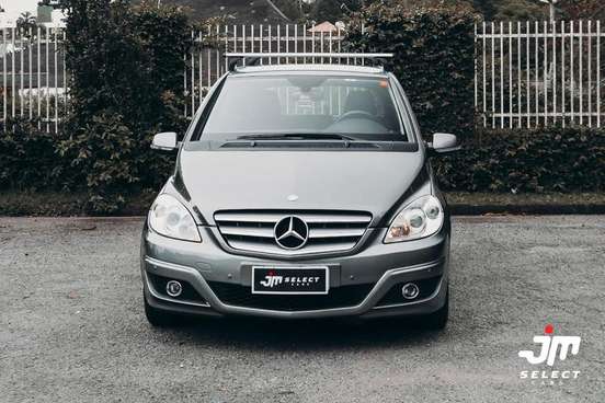 MERCEDES-BENZ-B 180-2011