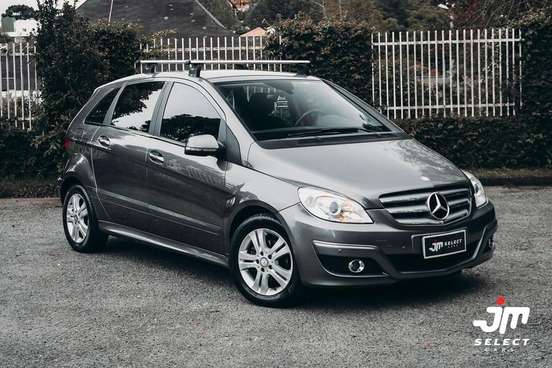 MERCEDES-BENZ-B 180-2011