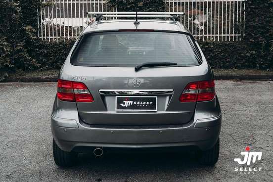 MERCEDES-BENZ-B 180-2011