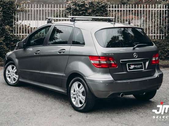 MERCEDES-BENZ-B 180-1.7 8V GASOLINA 4P AUTOMÁTICO MERCEDES-BENZ-B 180-2011