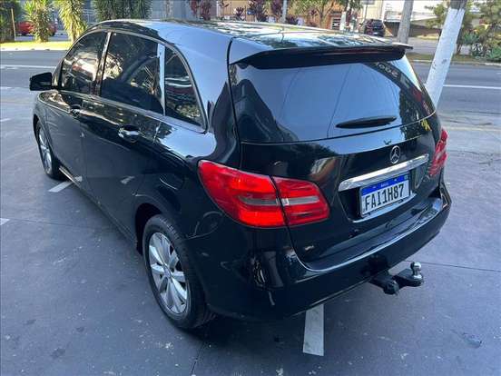 MERCEDES-BENZ-B 200-2013