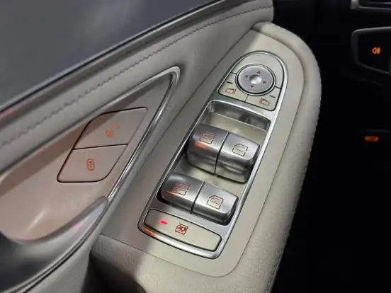 MERCEDES-BENZ-C 180-2016