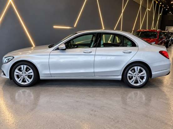 MERCEDES-BENZ-C 180-1.6 CGI EXCLUSIVE 16V TURBO GASOLINA 4P AUTOMÁTICO MERCEDES-BENZ-C 180-2015