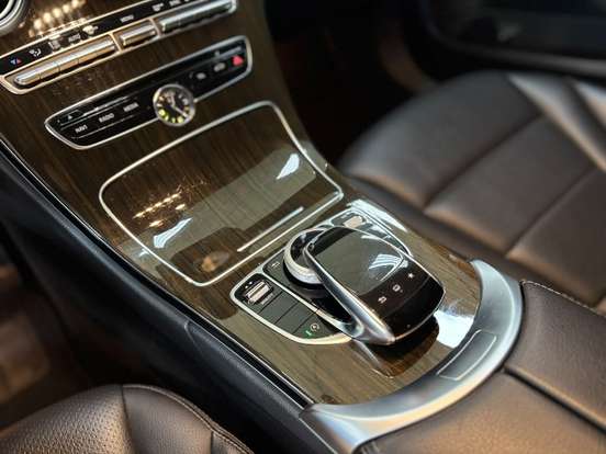 MERCEDES-BENZ-C 180-1.6 CGI EXCLUSIVE 16V TURBO GASOLINA 4P AUTOMÁTICO MERCEDES-BENZ-C 180-2015