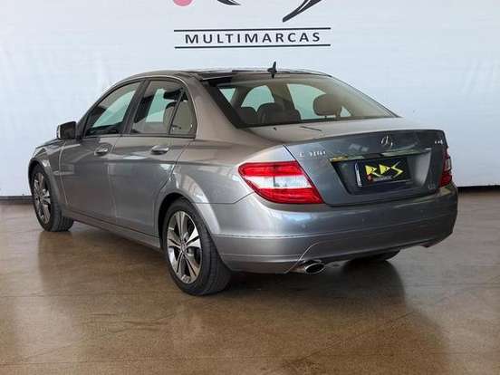 MERCEDES-BENZ-C 180-1.8 CGI CLASSIC 16V GASOLINA 4P AUTOMÁTICO MERCEDES-BENZ-C 180-2011