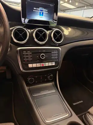MERCEDES-BENZ-CLA 180-2018
