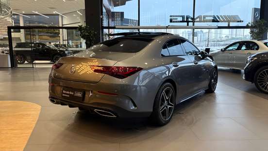 MERCEDES-BENZ-CLA 200-2025