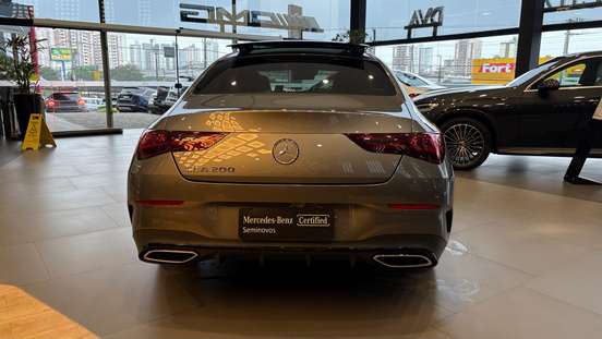 MERCEDES-BENZ-CLA 200-2025