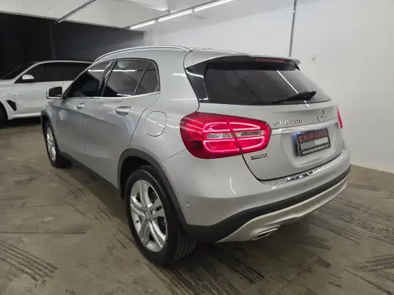 MERCEDES-BENZ-GLA 200-1.6 CGI ADVANCE 16V TURBO FLEX 4P AUTOMÁTICO MERCEDES-BENZ-GLA 200-2016