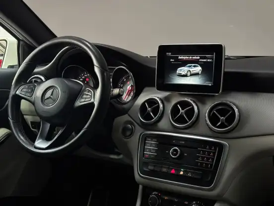 MERCEDES-BENZ-GLA 200-1.6 CGI ADVANCE 16V TURBO FLEX 4P AUTOMÁTICO MERCEDES-BENZ-GLA 200-2016