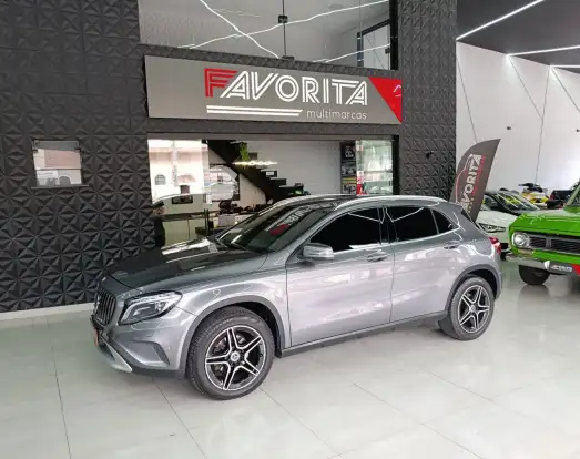 MERCEDES-BENZ-GLA 200-2015