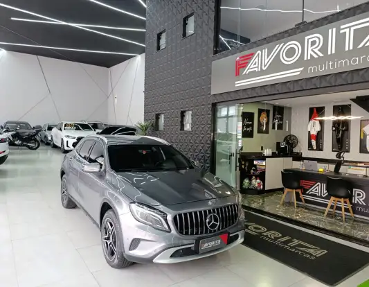 MERCEDES-BENZ-GLA 200-2015