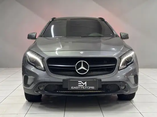 MERCEDES-BENZ-GLA 200-2016