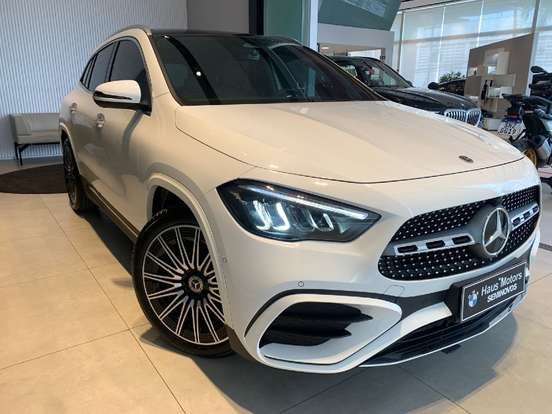 MERCEDES-BENZ-GLA 200-2025