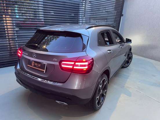 MERCEDES-BENZ-GLA 200-1.6 CGI FLEX ADVANCE 7G-DCT MERCEDES-BENZ-GLA 200-2018