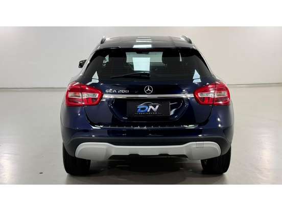 MERCEDES-BENZ-GLA 200-2018