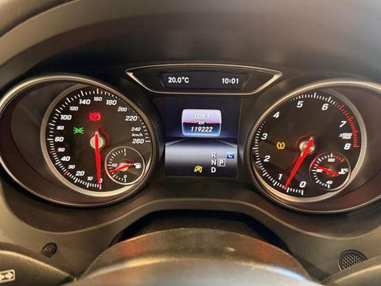 MERCEDES-BENZ-GLA 200-1.6 CGI FLEX STYLE 7G-DCT MERCEDES-BENZ-GLA 200-2017