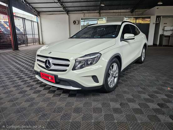 MERCEDES-BENZ-GLA 200-1.6 CGI STYLE 16V TURBO FLEX 4P AUTOMÁTICO MERCEDES-BENZ-GLA 200-2015
