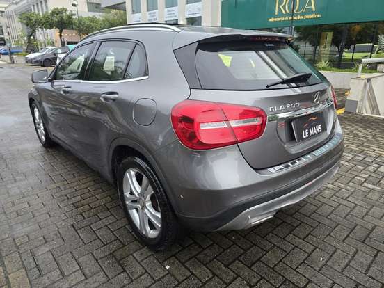 MERCEDES-BENZ-GLA 200-1.6 CGI VISION 16V TURBO GASOLINA 4P AUTOMÁTICO MERCEDES-BENZ-GLA 200-2014