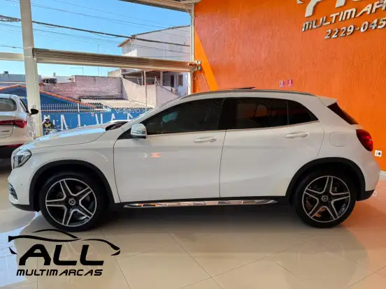 MERCEDES-BENZ-GLA 250-2018