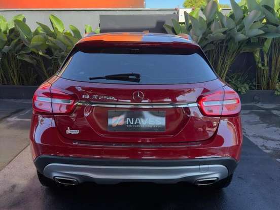 MERCEDES-BENZ-GLA 250-2.0 16V TURBO GASOLINA ENDURO 4P AUTOMÁTICO MERCEDES-BENZ-GLA 250-2015