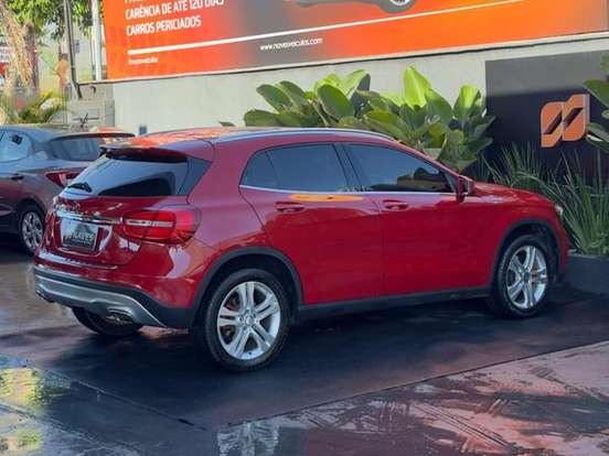 MERCEDES-BENZ-GLA 250-2.0 16V TURBO GASOLINA ENDURO 4P AUTOMÁTICO MERCEDES-BENZ-GLA 250-2015