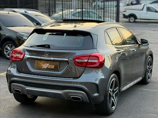 MERCEDES-BENZ-GLA 250-2.0 16V TURBO GASOLINA SPORT 4P AUTOMÁTICO MERCEDES-BENZ-GLA 250-2017