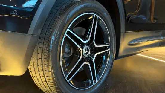 MERCEDES-BENZ-GLB 200-2022