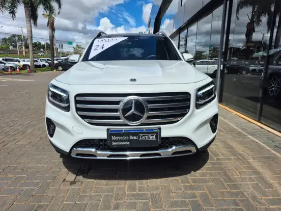 MERCEDES-BENZ-GLB 200-2024