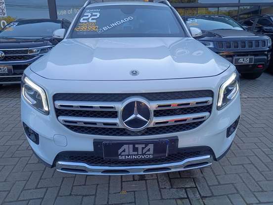 MERCEDES-BENZ-GLB 200-2021