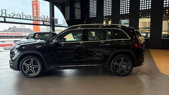 MERCEDES-BENZ-GLB 220-2.0 MHEV AMG LINE 4MATIC 8G-DCT MERCEDES-BENZ-GLB 220-2025