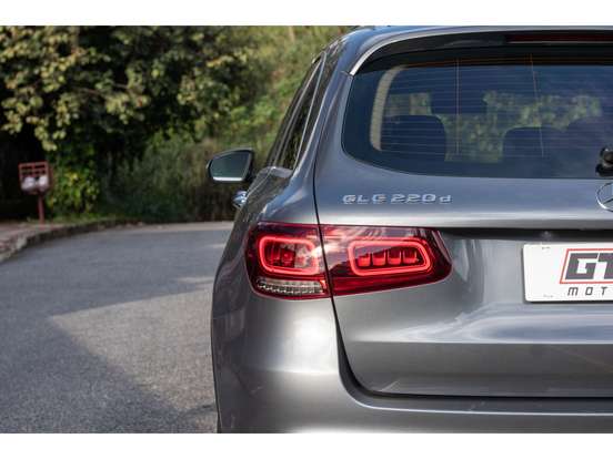 MERCEDES-BENZ-GLC 220d-2019