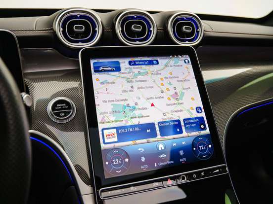 MERCEDES-BENZ-GLC 300-2025