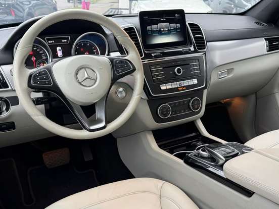 MERCEDES-BENZ-GLE 400-3.0 V6 GASOLINA HIGHWAY COUPÉ 4MATIC 9G-TRONIC MERCEDES-BENZ-GLE 400-2017