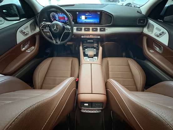 MERCEDES-BENZ-GLE 450d-2025