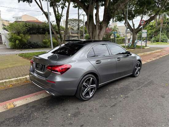 MERCEDES-BENZ-A 200-2020
