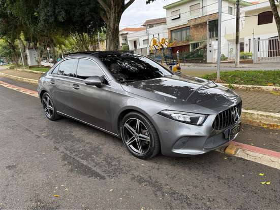 MERCEDES-BENZ-A 200-2020