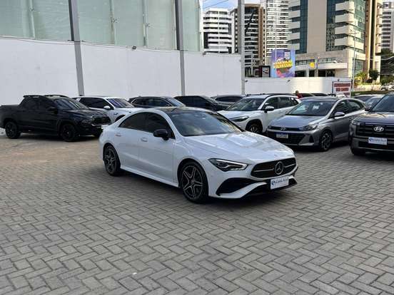 MERCEDES-BENZ-CLA 200-2023
