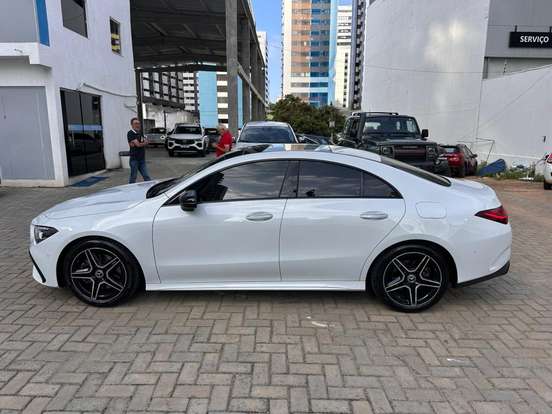 MERCEDES-BENZ-CLA 200-2023