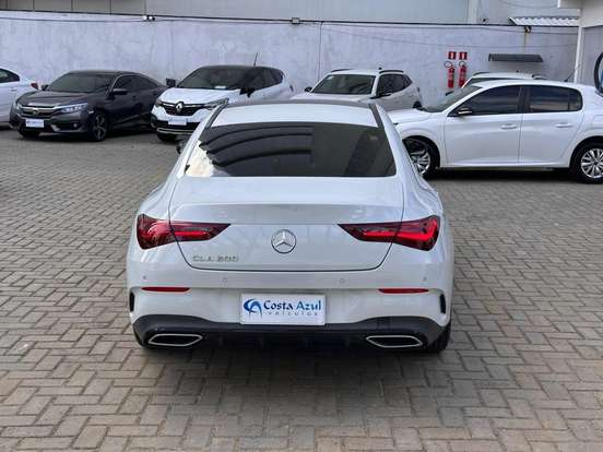 MERCEDES-BENZ-CLA 200-2023