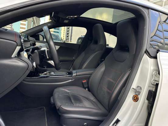 MERCEDES-BENZ-CLA 200-2023