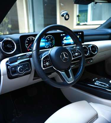 MERCEDES-BENZ-CLA 250-2019