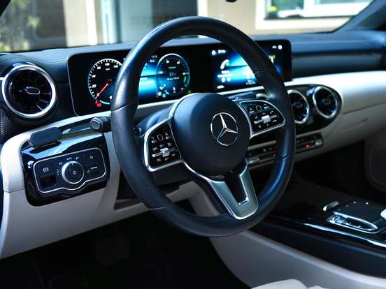 MERCEDES-BENZ-CLA 250-2.0 CGI GASOLINA SPORT 4MATIC 7G-DCT MERCEDES-BENZ-CLA 250-2019