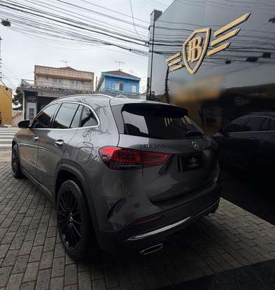 MERCEDES-BENZ-GLA 200-2023