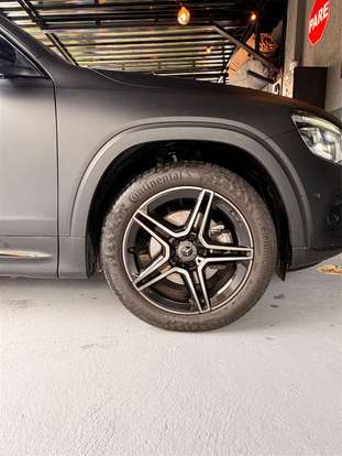 MERCEDES-BENZ-GLB 200-2020