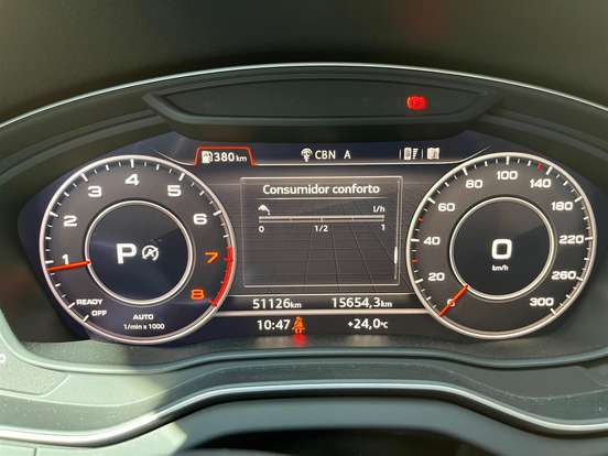 MERCEDES-BENZ-GLB 200-2021